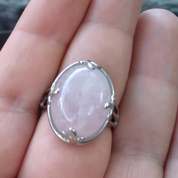 Rose Quartz Cabochon Solitaire Ring - Picture 3 of 6